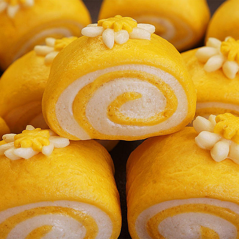 Dvě barevné buchty